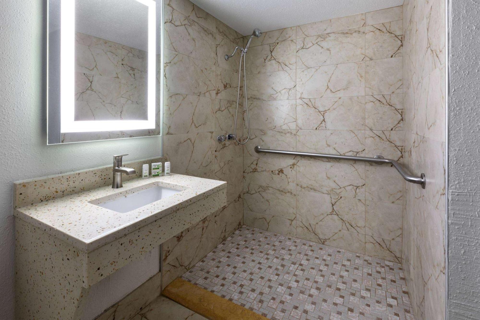 Wingate By Wyndham Troy Hotel Luaran gambar